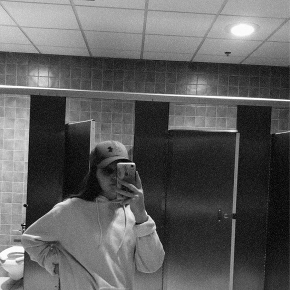 Meet your Posher, Lily - Picture 1 of 1